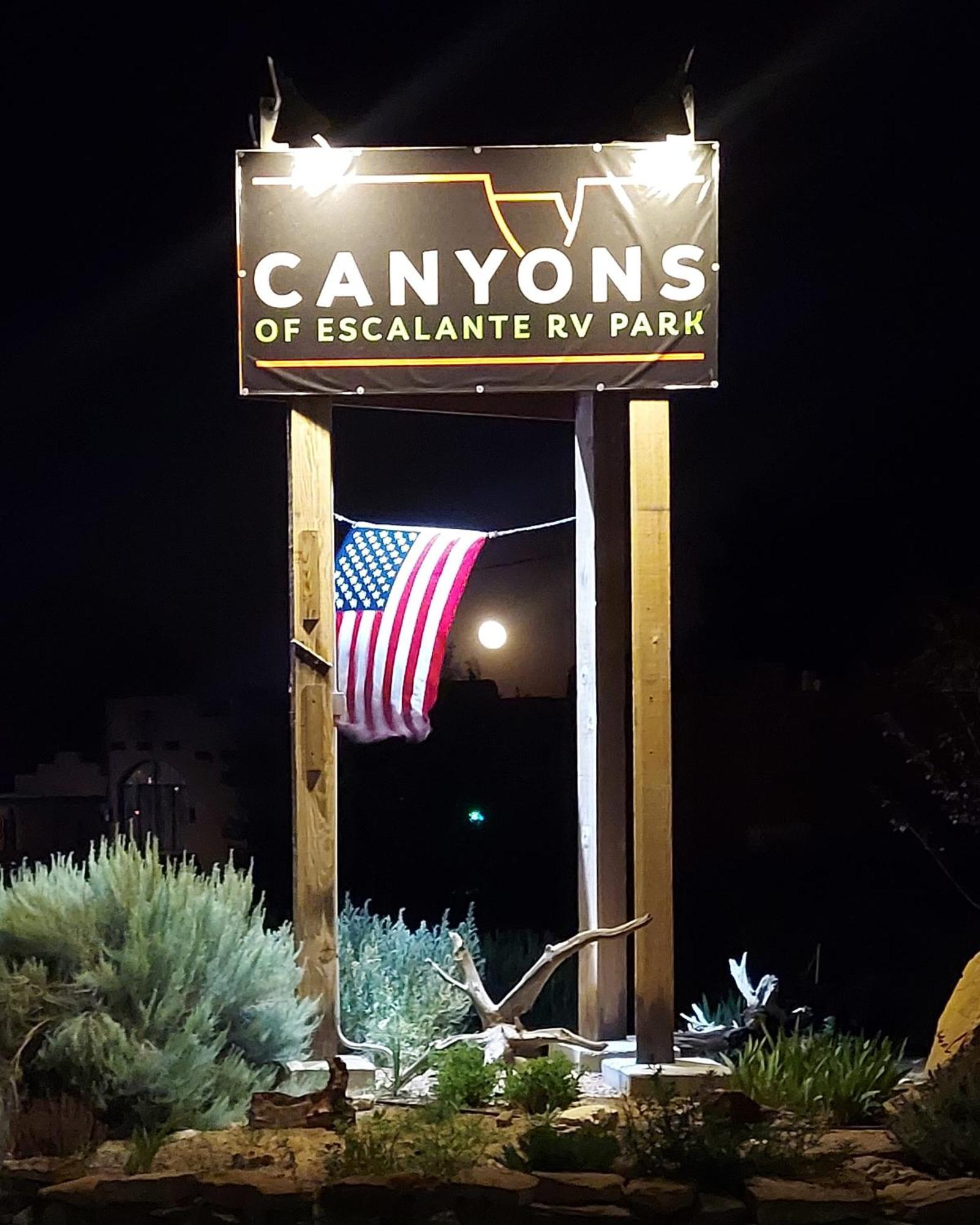 Canyons Of Escalante Rv Park Экстерьер фото